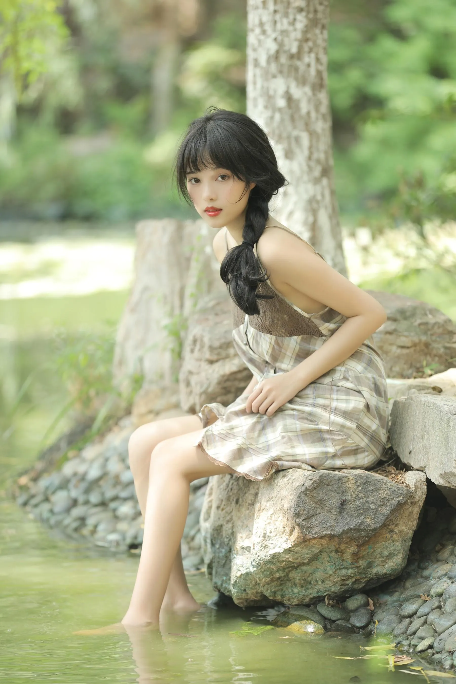 [YITUYU艺图语]2022.09.22 小夏日 小薇人儿 [34P]插图